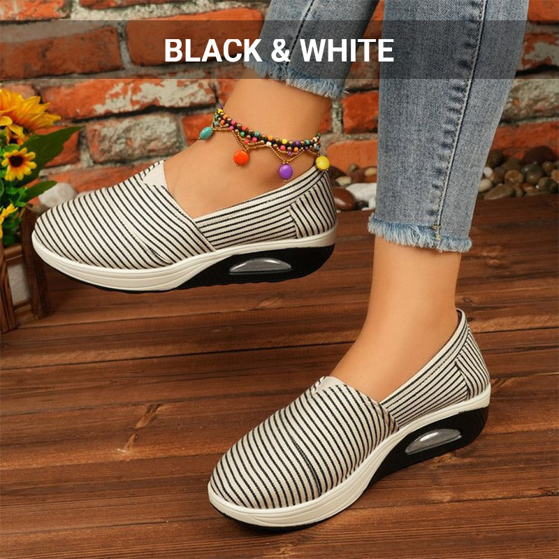 Stylish Comfortable Round Toe Striped Canvas Shoes