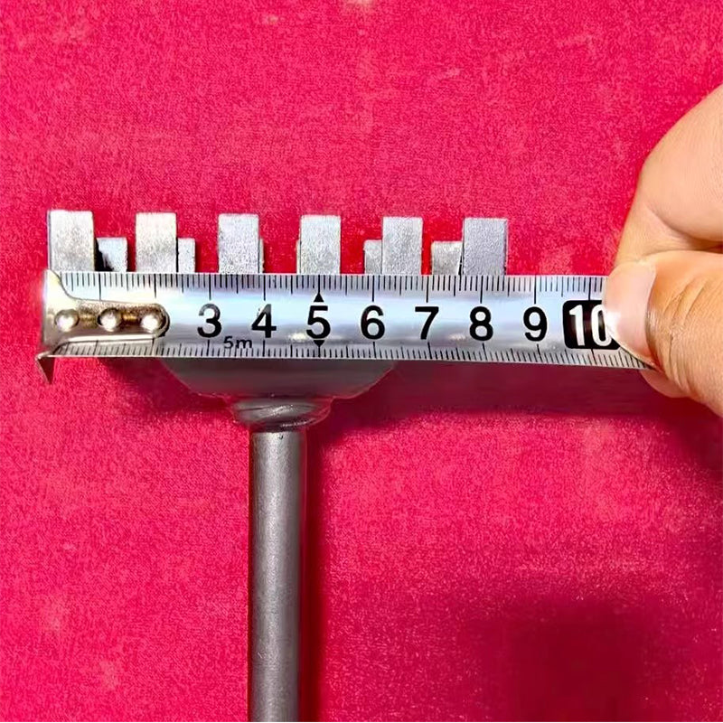 Narzędzie do szybkiego wycinania kwadratowych otworów-do puszek i skrzynek elektrycznych