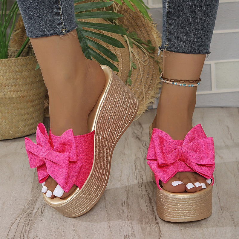 Damskie klapki na koturnie z kokardą i grubą podeszwą