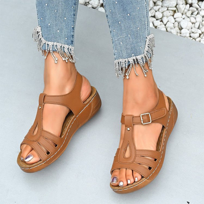 Modne, wygodne sandały damskie ze skóry PU