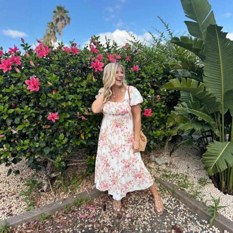 Sukienki damskie z plisowanym dekoltem z nadrukiem