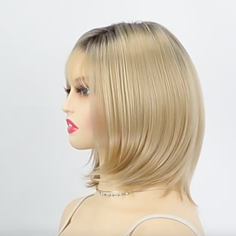 Modna damska peruka do ramion z grzywką